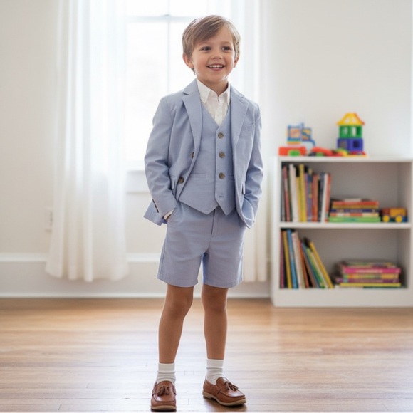 Janie and Jack Other - Janie and Jack Oxford Blue Suit Set (Blazer Vest & Shorts)